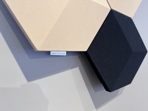 Lähikuva Bang & Olufsen Beosound Shapesta.