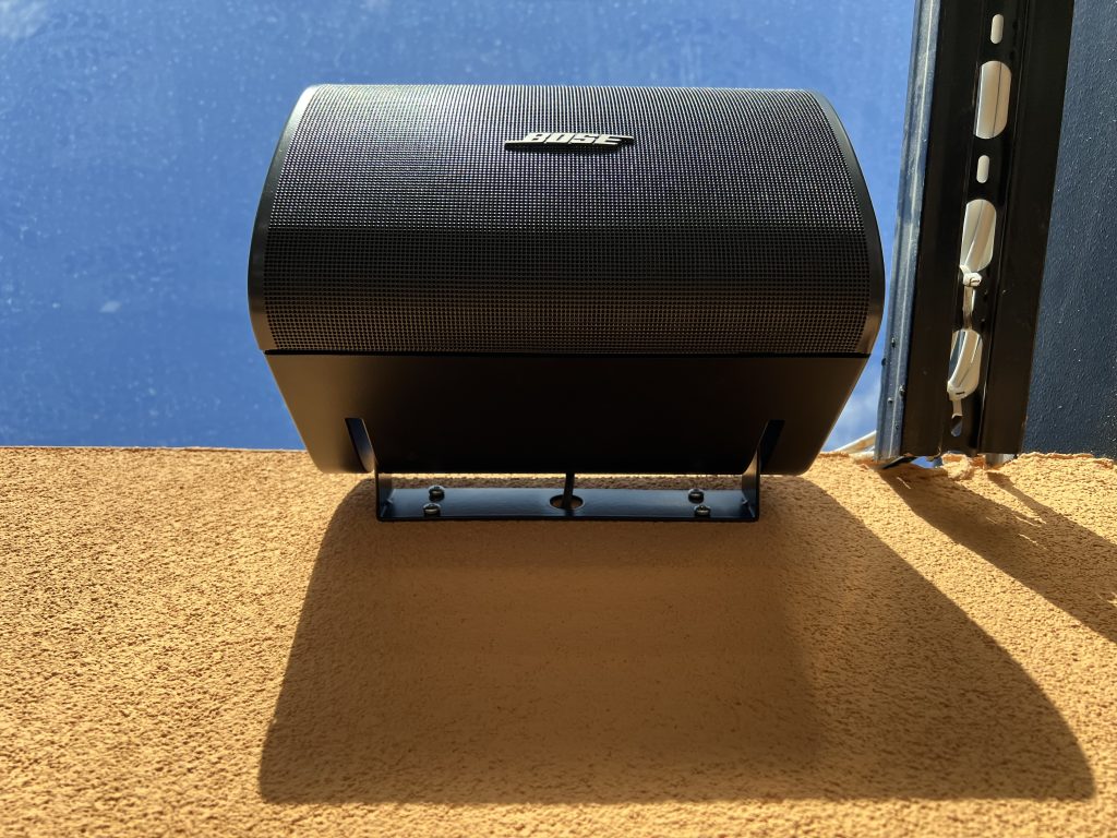 Bose DM3 seinäasennus