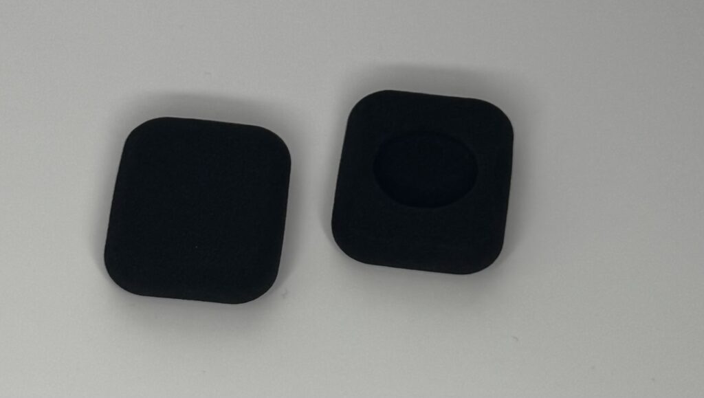 Vaihtotyynyt Beoplay Form 2 ja Form 2i -kuulokkeisiin.